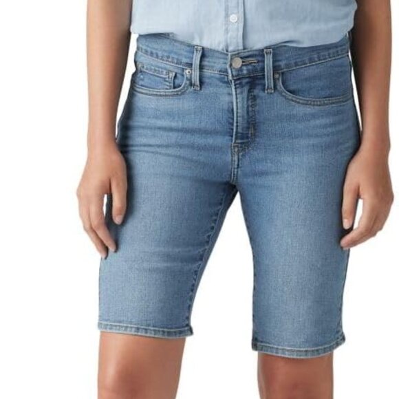 Levi's Bermuda Jean Shorts Blue Light Wash Size 33 - Picture 10 of 10